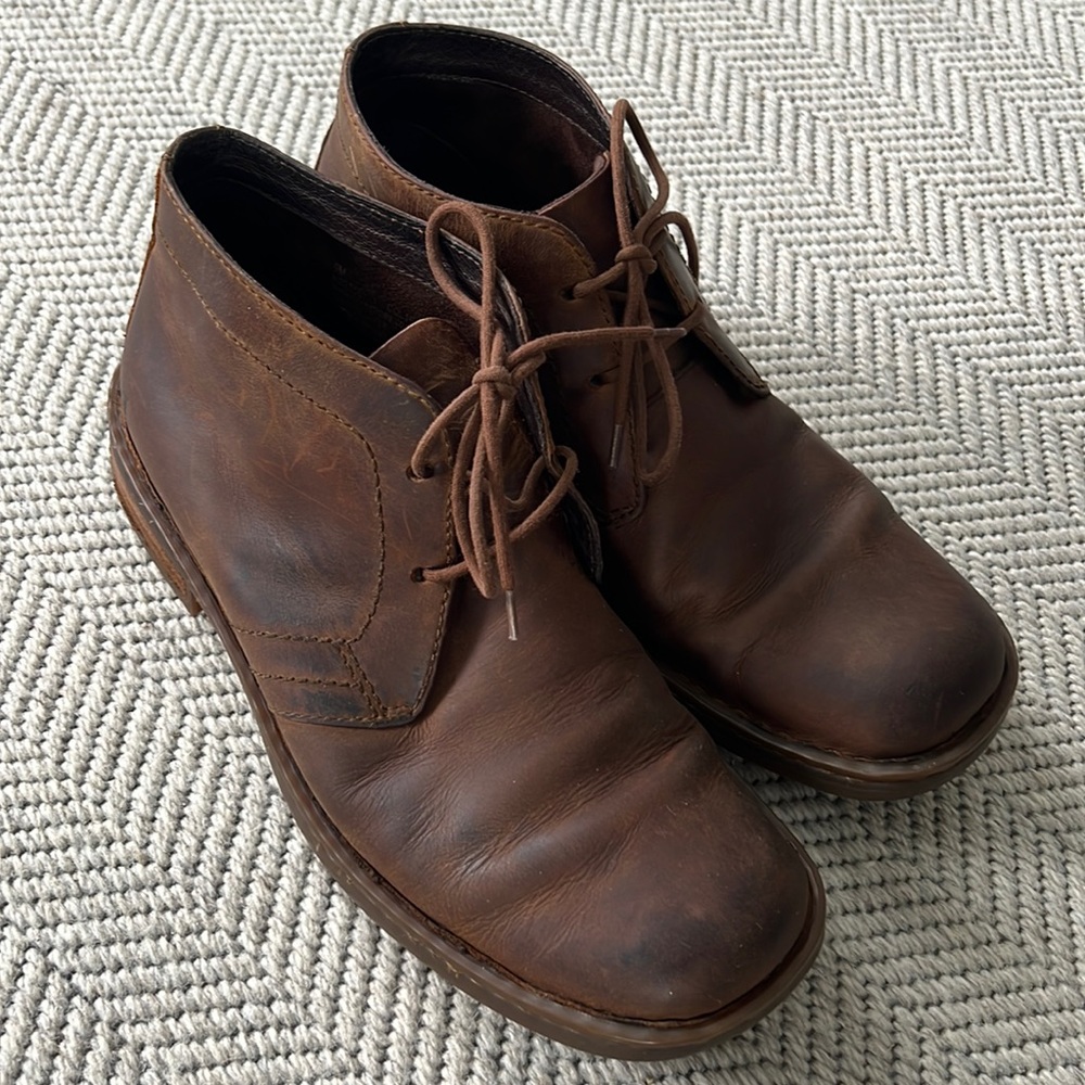 Born HARRISON Chukka ankle boots